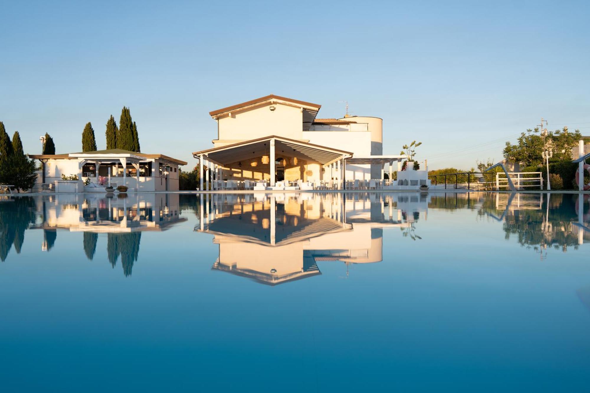 Zyra Garden Club Bed and Breakfast Acquaviva delle Fonti Εξωτερικό φωτογραφία