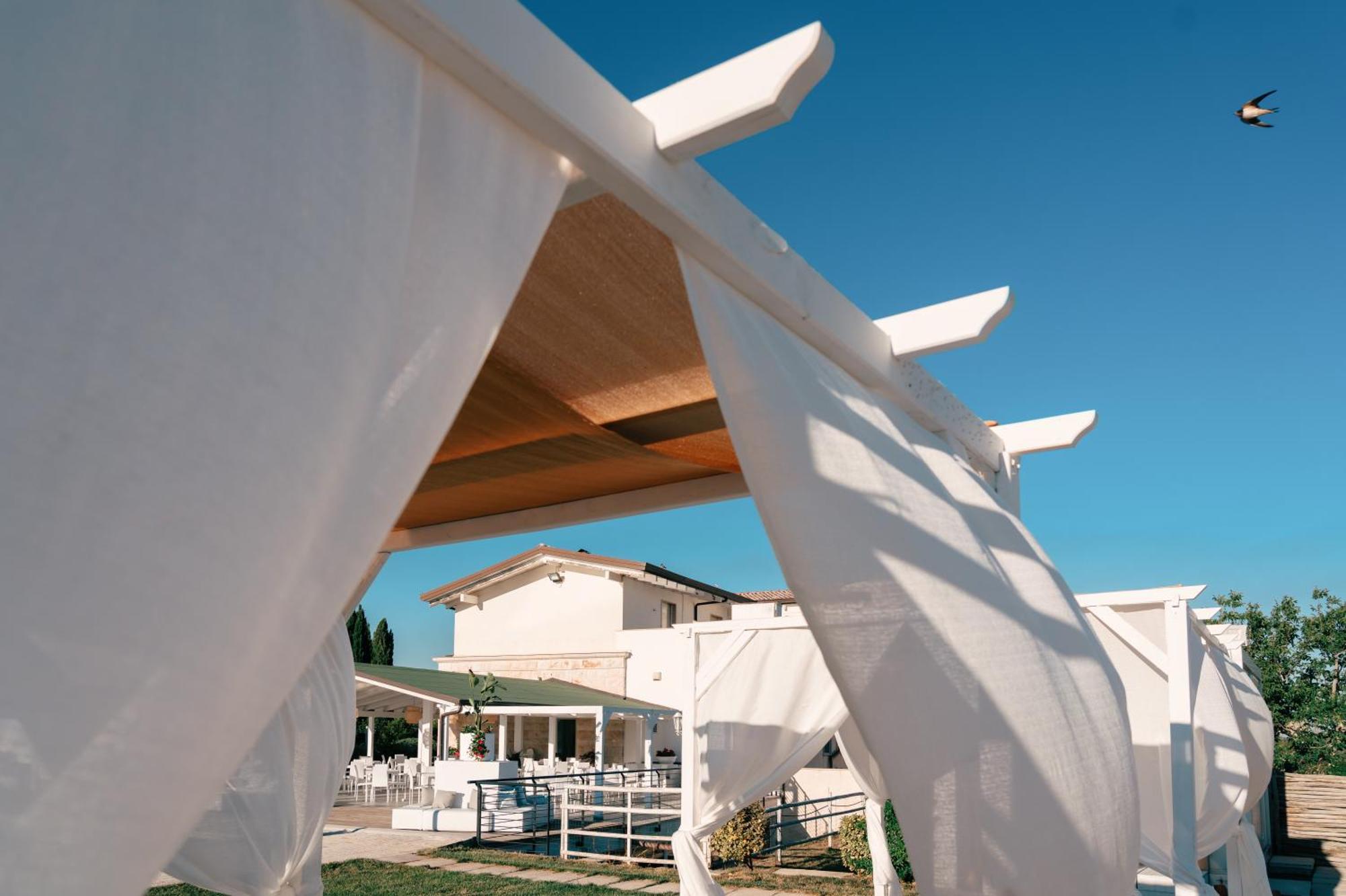Zyra Garden Club Bed and Breakfast Acquaviva delle Fonti Εξωτερικό φωτογραφία