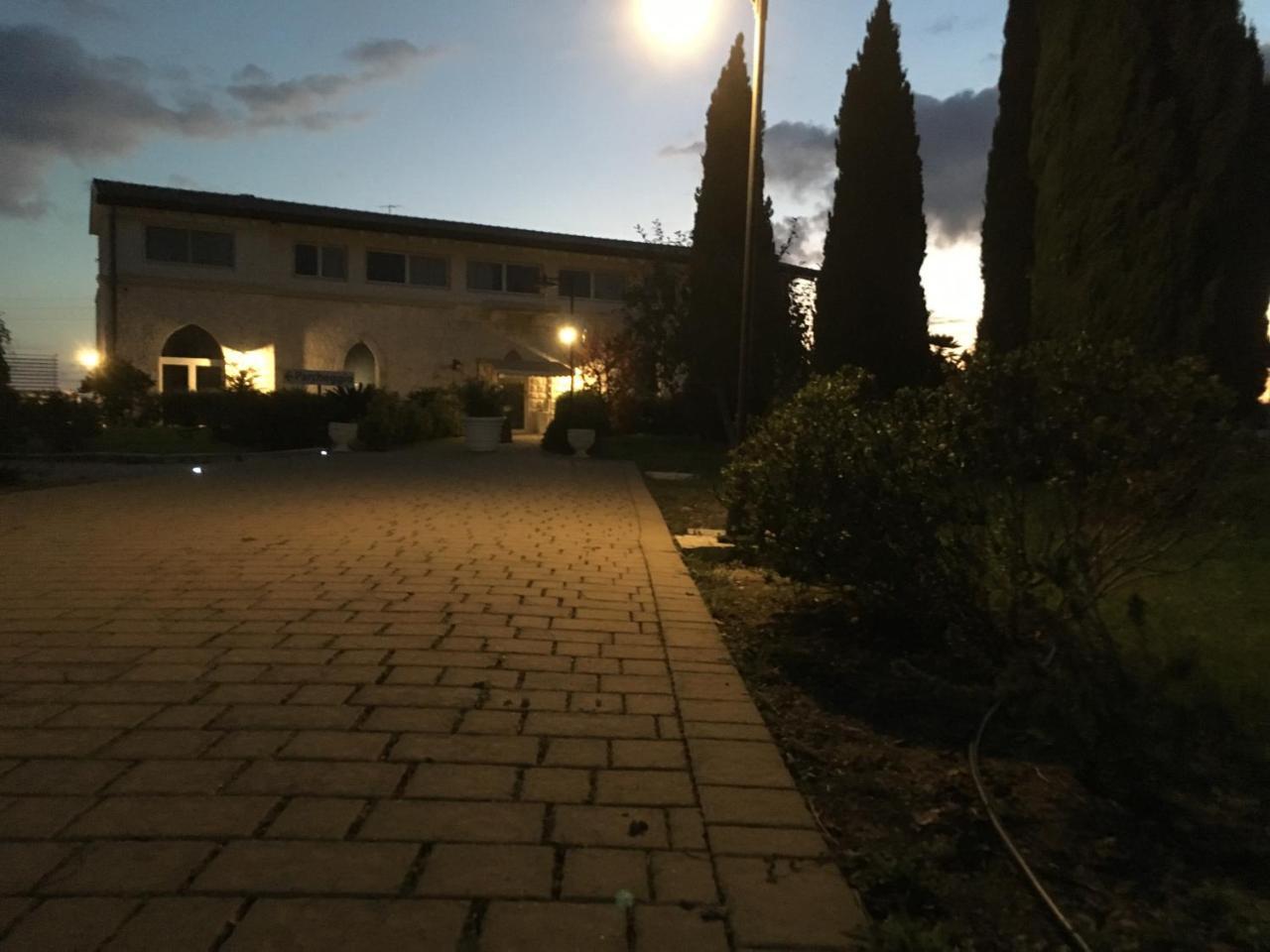 Zyra Garden Club Bed and Breakfast Acquaviva delle Fonti Εξωτερικό φωτογραφία